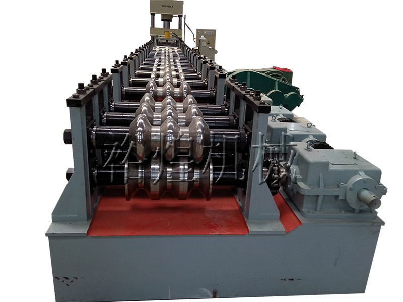 三波護欄板生產線價格 三波護欄板生產線價格